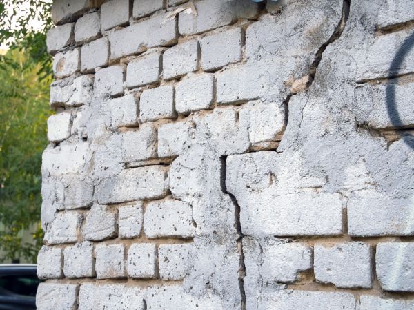 Cracked Brick Wall Repair in Madison